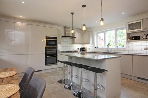 5 bedroom detached house for sale, Beechwood Close, North Walsham