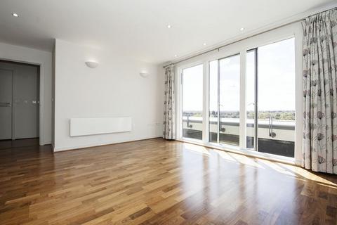 1 bedroom property for sale, The Heart, Walton-On-Thames