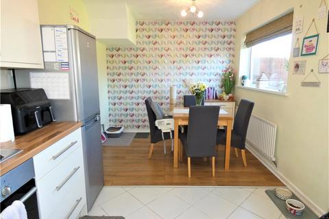 21 Highcroft Avenue, Bispham, Blackpool, FY2 0BT