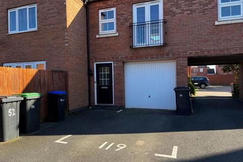 2 bedroom maisonette to rent, Red Kite Close, Hucknall, Nottingham, NG15 8HE