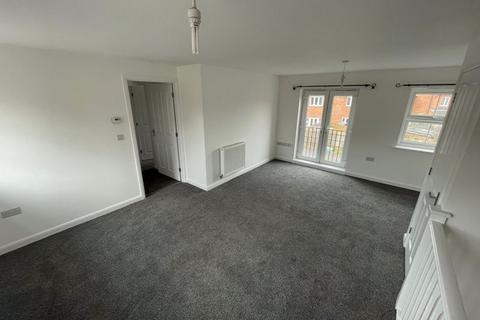 2 bedroom maisonette to rent, Red Kite Close, Hucknall, Nottingham, NG15 8HE