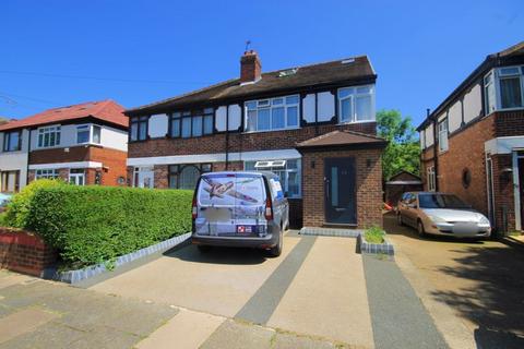 49 Middleton Avenue, Greenford, UB6 8BG