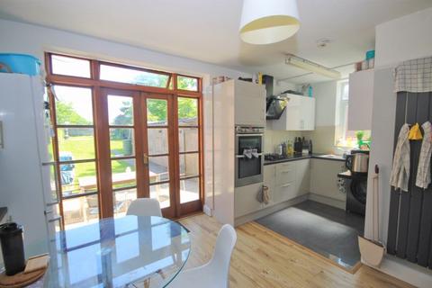 49 Middleton Avenue, Greenford, UB6 8BG