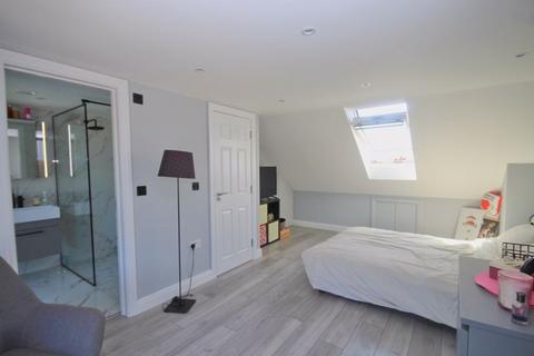 49 Middleton Avenue, Greenford, UB6 8BG