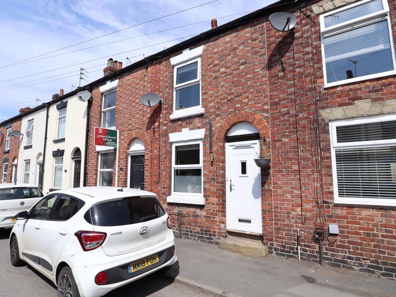 Great King Street, Macclesfield 2 bed terraced house for sale £195,000