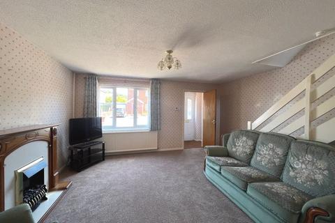 3 bedroom semi-detached house for sale - Whittle Avenue, Gloucester