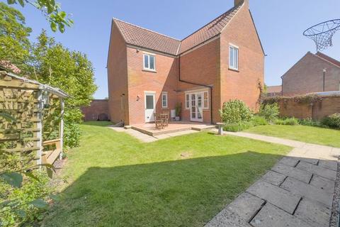 8 Chestnut Parade, Shepton Mallet, BA4 4DW