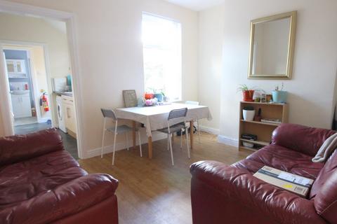 2 bedroom terraced house to rent, Sutherland Street, York