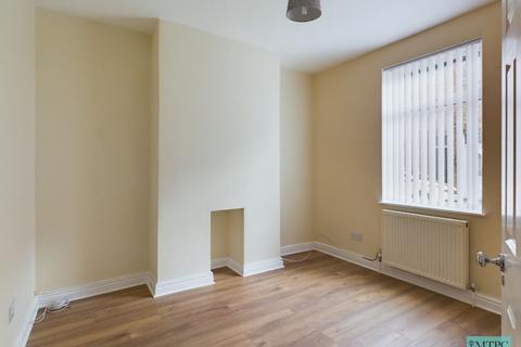 2 bedroom terraced house to rent, Sutherland Street, York