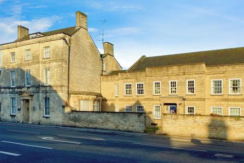 2 bedroom apartment for sale, London Road, Cirencester, Gloucestershire, GL7