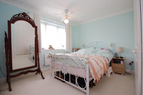 6 Avignon Road, Spalding, PE11 1HW
