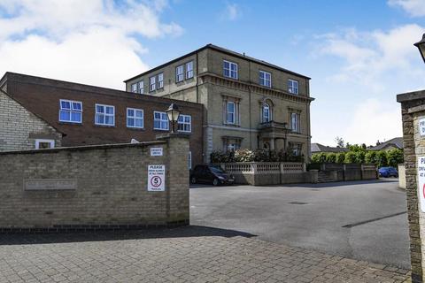3 bedroom flat for sale - Old Convent Fields, Wisbech, Cambridgeshire, PE13 1HT