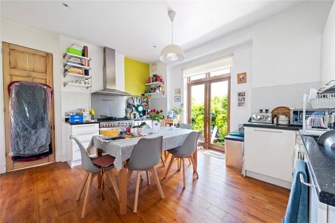 3 bedroom ground floor flat for sale, Thornlaw Road, West Norwood, London, SE27