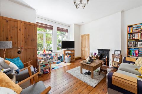 3 bedroom ground floor flat for sale, Thornlaw Road, West Norwood, London, SE27