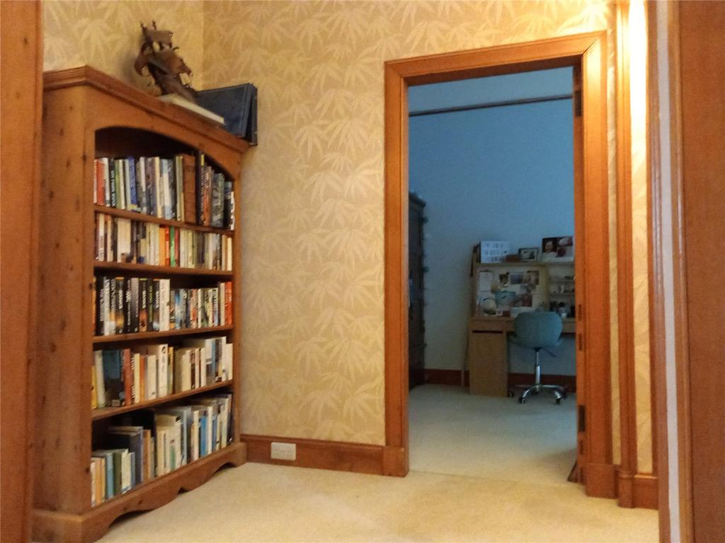 Bedroom/Study