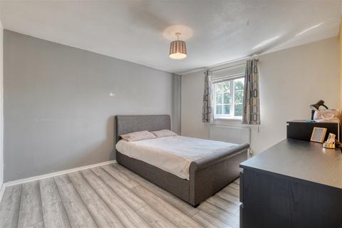 20 Barnwood Close, Church Hill, Redditch, B98 9JE