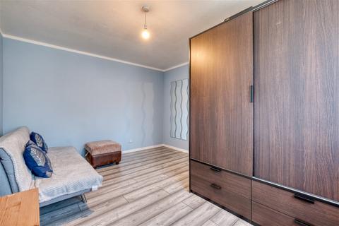 20 Barnwood Close, Church Hill, Redditch, B98 9JE