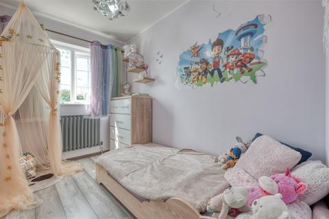 20 Barnwood Close, Church Hill, Redditch, B98 9JE