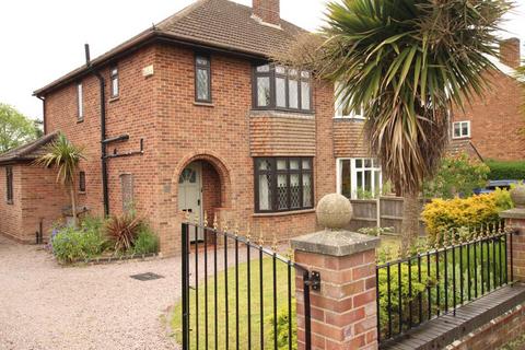 3 bedroom house to rent - Broadhurst Road