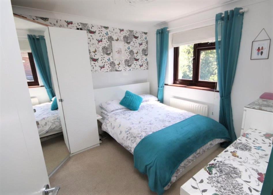 Cedar Way bed 2.jpg