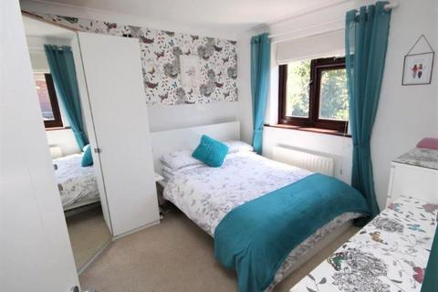 2 Cedar Way, Ferndown, BH22 9UF