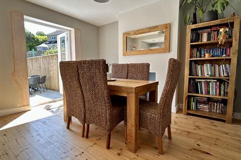 3 Grantson Close, Bristol, BS4 4NA