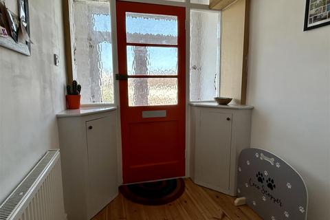 3 Grantson Close, Bristol, BS4 4NA