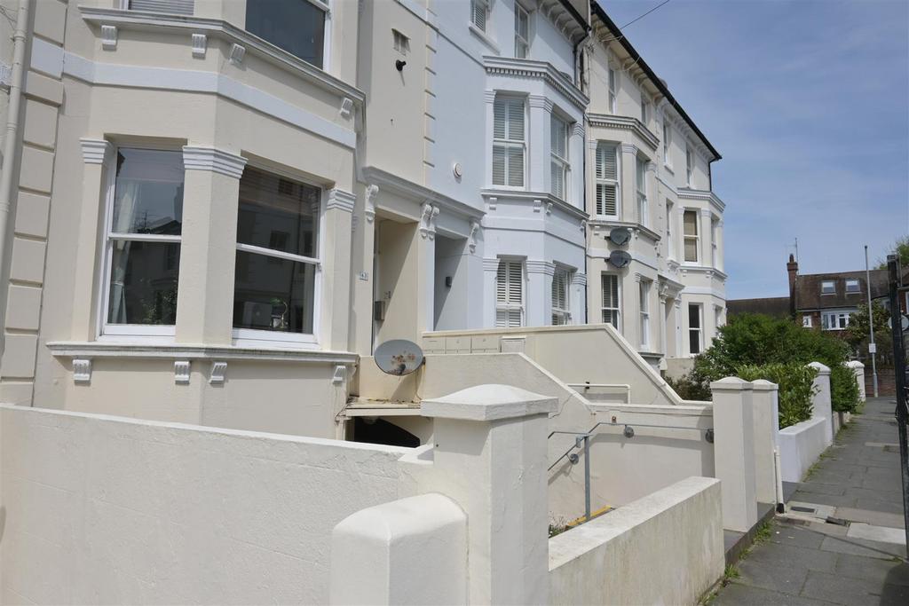 Lansdowne Street, Hove 1 bed flat £1,100 pcm (£254 pw)