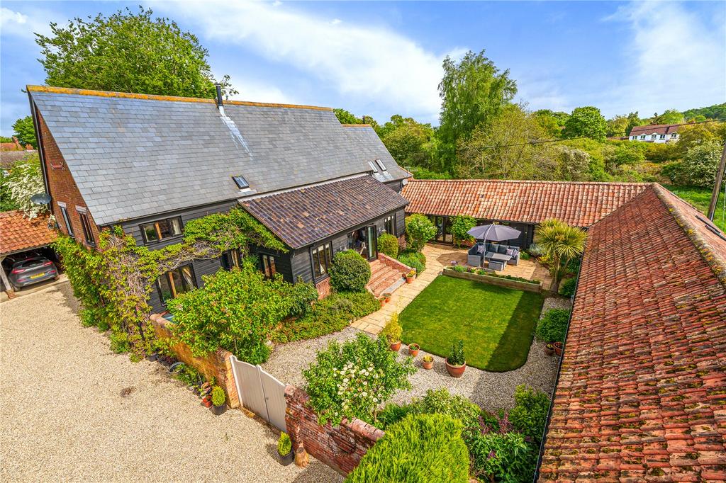 Aldecar Lane, Benhall, Saxmundham, Suffolk, IP17 7 bed detached house