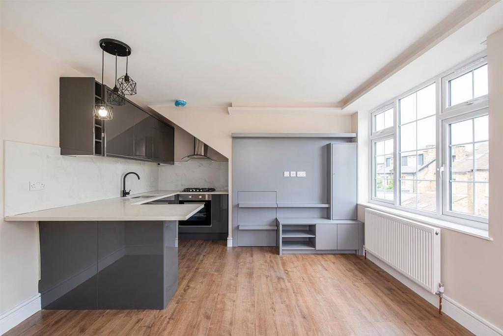 ster Gardens, Ealing, London 1 bed flat for sale £375,000
