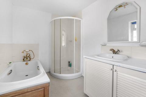 10 Bondgate, Harewood, Leeds, LS17 9LN