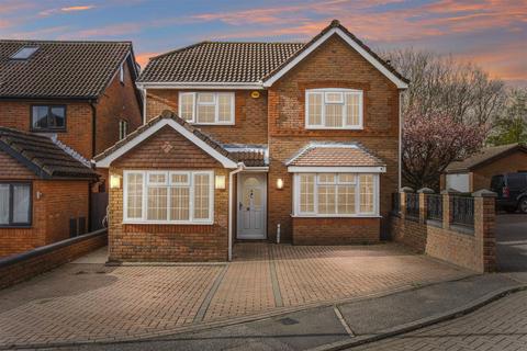 5 bedroom detached house for sale, Caister Close, Hemel Hempstead, HP2