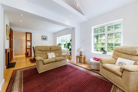 3 bedroom end of terrace house for sale - Crestway, London