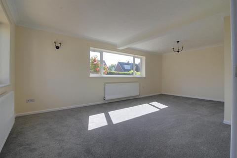 7 Carlton Close, Dereham, NR19 1BS