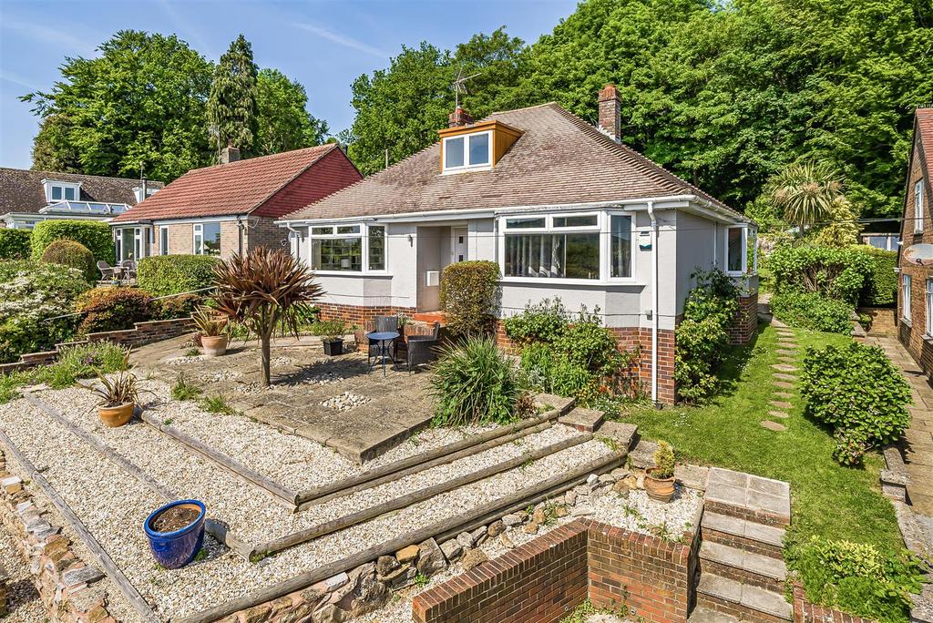 Hardy Road, Bridport 3 bed bungalow for sale £600,000
