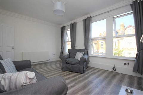 1 bedroom flat to rent, Hatherley Road, Walthamstow