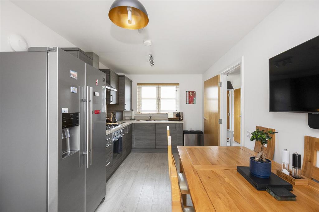 3 John Place 14.jpg