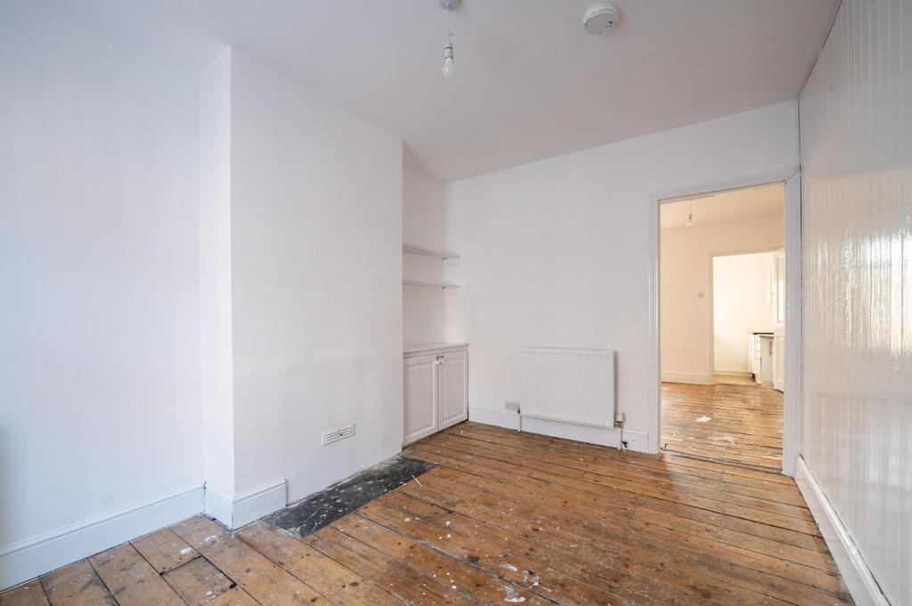 Sun Road, 2 bed terraced house for sale £220,000