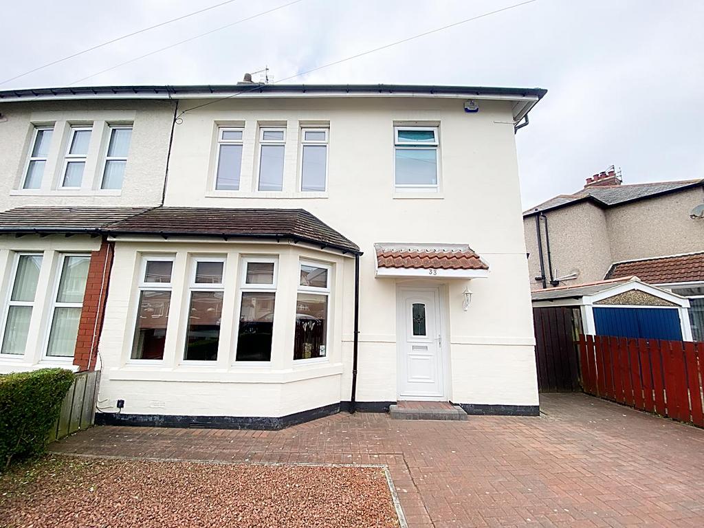 Briarwood Crescent, Newcastle Upon Tyne 3 bed semidetached house for