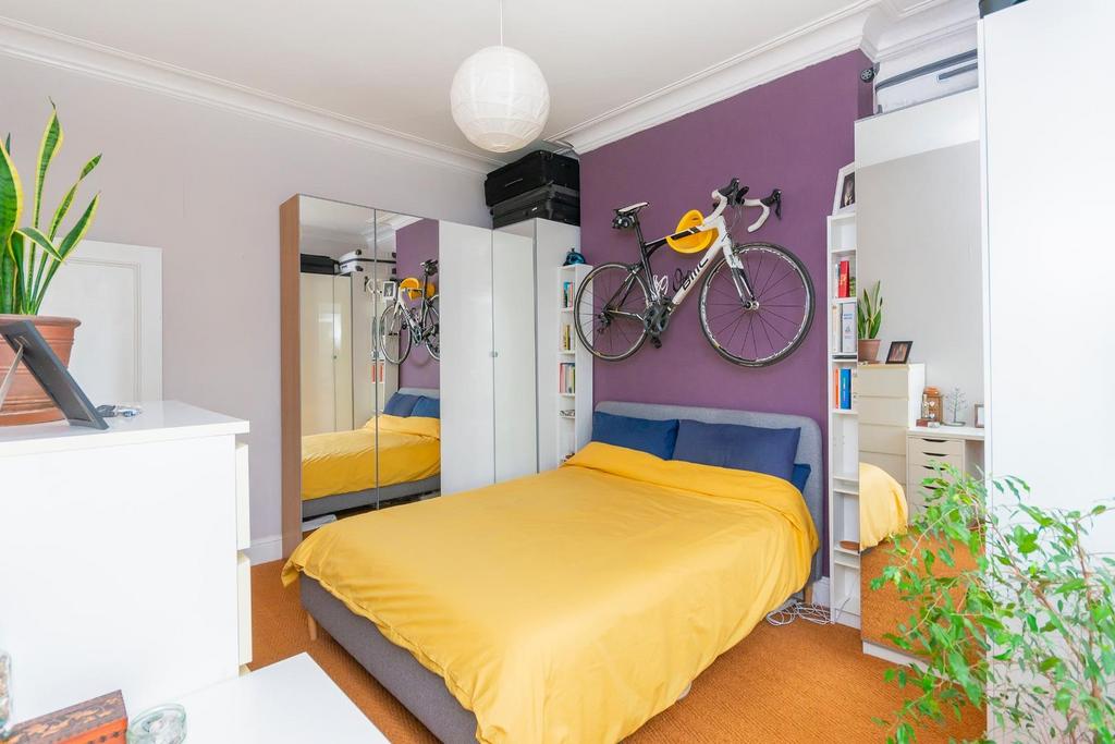 DAORLLEWMORC15 FFF - Bedroom A.jpg