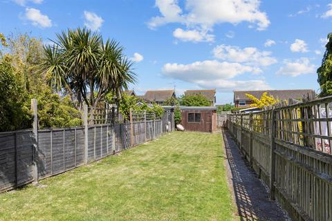 39 Laines Road, Steyning, BN44 3LL
