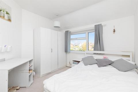 39 Laines Road, Steyning, BN44 3LL