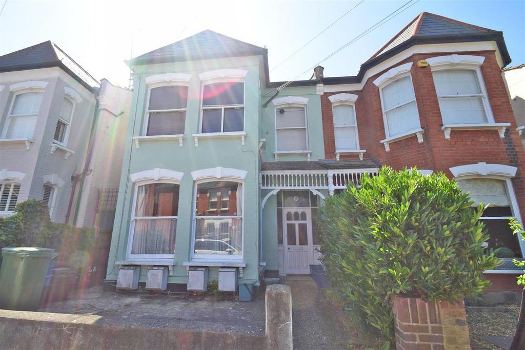 Denton Road, East Twickenham Studio to rent £1,150 pcm (£265 pw)