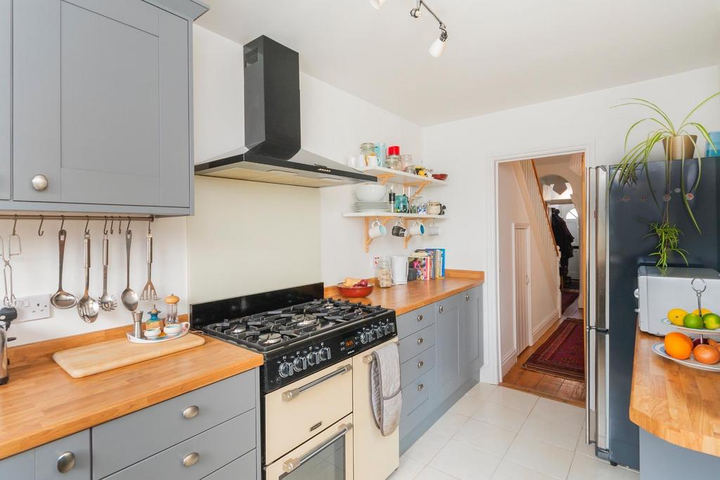 TEERTSNIAMLAB51 - Kitchen B.jpg