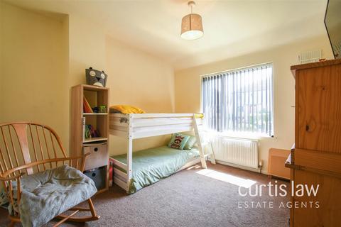 35 Greenside Avenue, Blackburn, BB2 4TG
