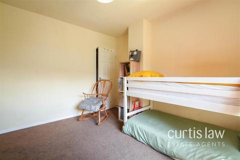 35 Greenside Avenue, Blackburn, BB2 4TG