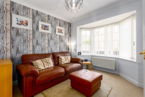 5 bedroom detached house for sale - Orchid Close, Bure Park, Bicester