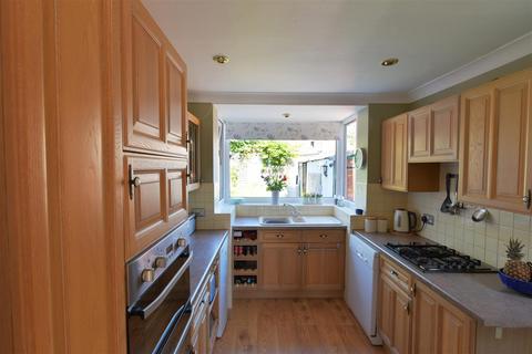 64 Crossways, York, YO10 5JQ