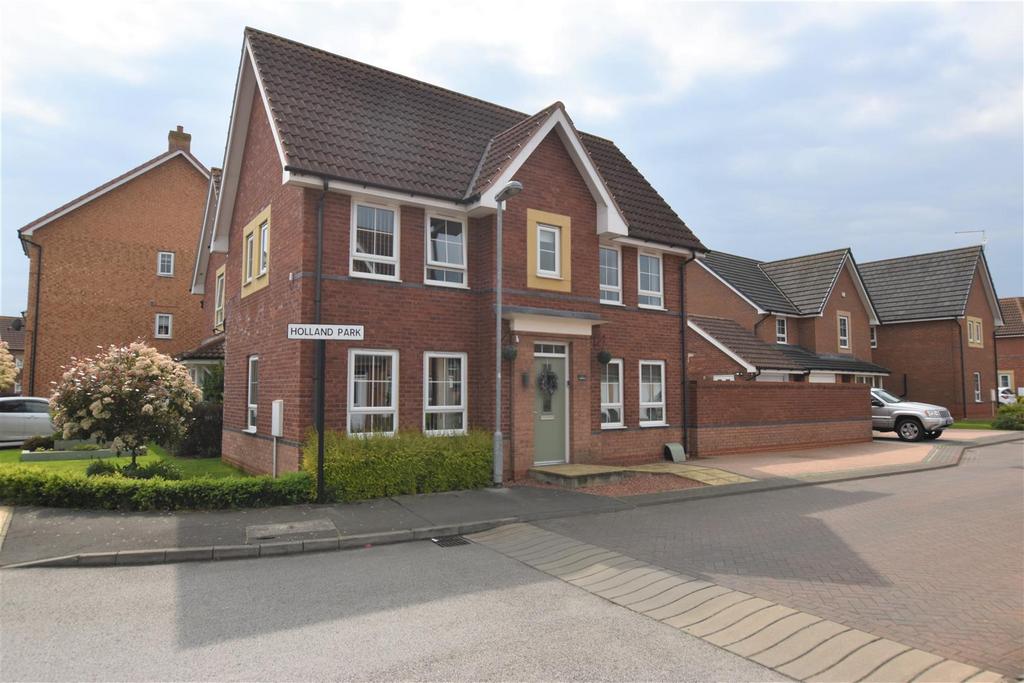 Holland Park, Kingswood, Hull 3 bed detached house for sale £235,000