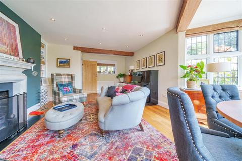 Woodridings Beech Road, Haslemere, GU27 2BX